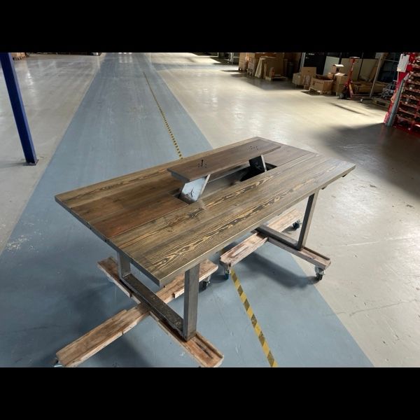Midsomarbordet modell 24 i furu