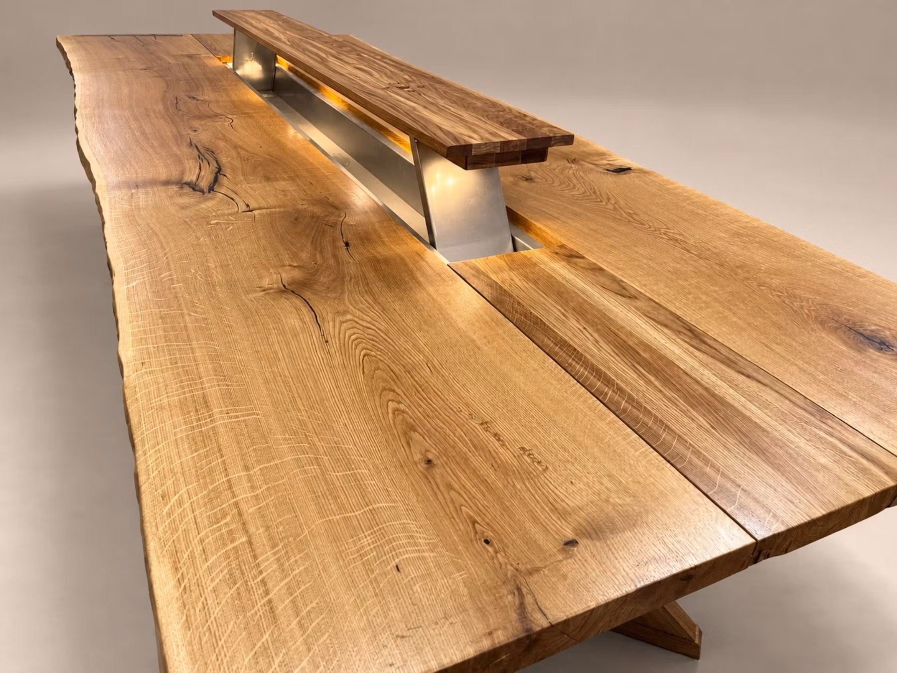 Plankbord med häftade x