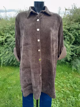 Chenille skjorte med gullknapper
