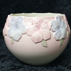 Rosa kruka med blommor Majolika