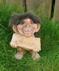 Norge troll. Troll med skylt.