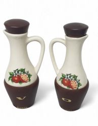 Olja och vinäger flaskor i teak och porslin