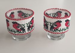 Ljuslyktor 2 st med pärlarbete motiv "domherrar"