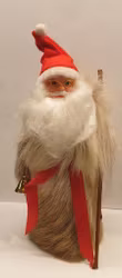 Tomte i renpäls håller i en stav och en klocka Retro
