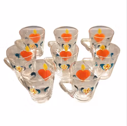 Äldre glögg muggar med handmålad dekor 8 st