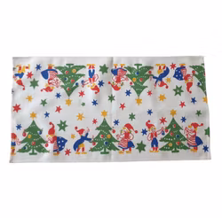 Julduk tryckt med tomtar granar 27,5x 50,5 cm vintage