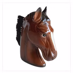 Hästhuvud med borst som man (klädborste)