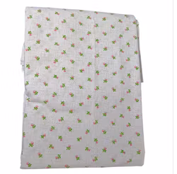 Bomulls tyg med söta rosa blommor 2 meter 140 cm brett