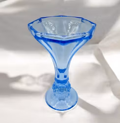 Art Deco skål i pressat glas 30-tal