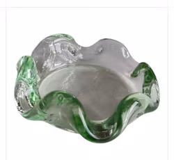 Askfat/skål i grönt glas