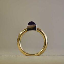 Guldring med ametist