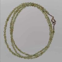 Halsband med peridoter