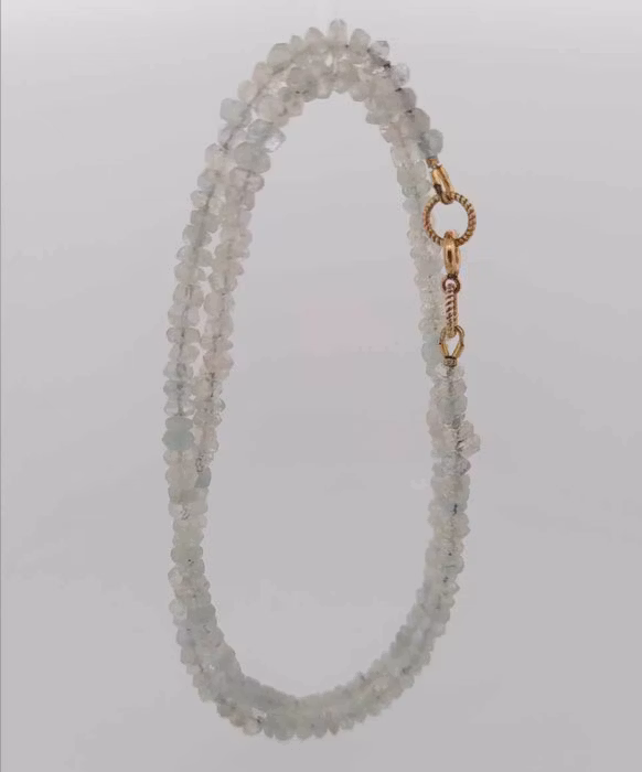 Halsband med aquamarin