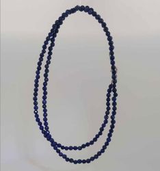 Halsband med lapis lazuli