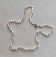 Pärlcollie med runda 6 mm odlade sötvattenpärlor