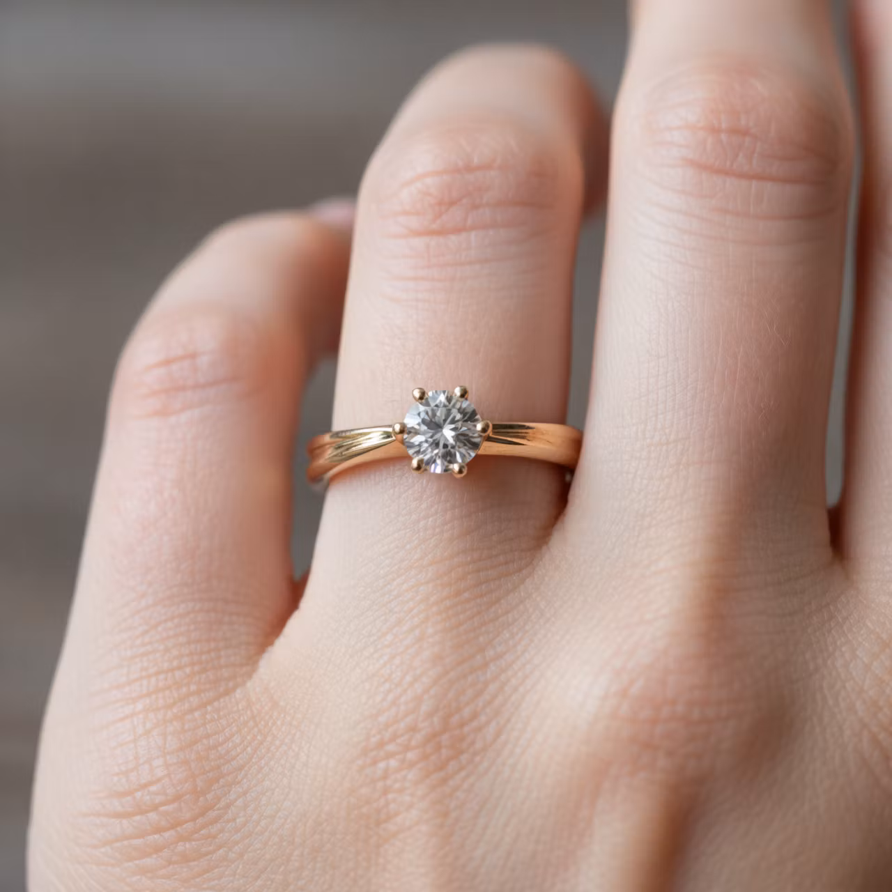 Guldring med CZ