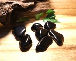 Svart obsidian