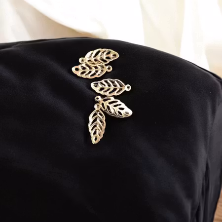 Små löv guld  13mm 10st