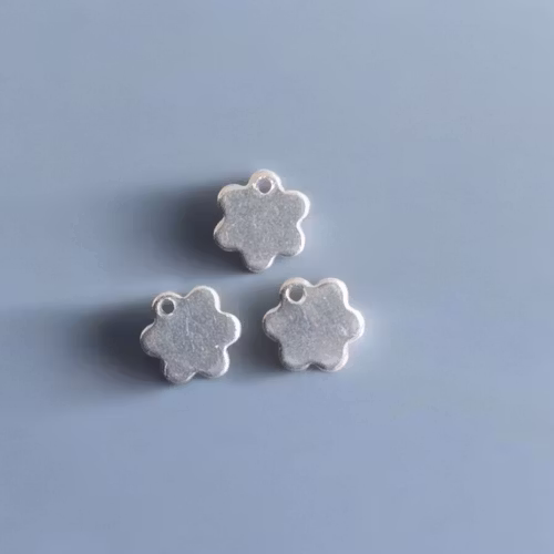Liten blomma 11mm 2st