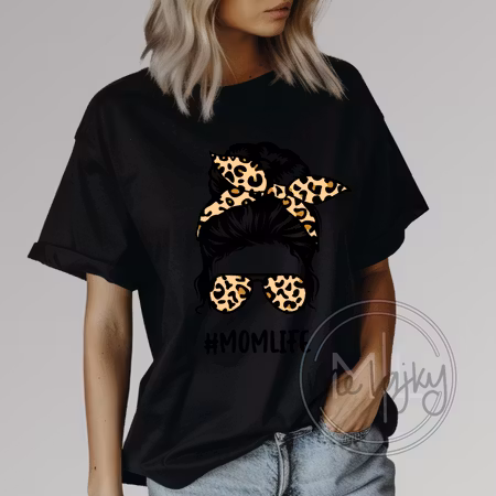 T-shirt - #MOMLIFE