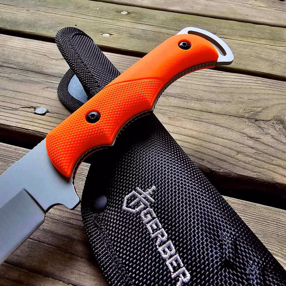 Gerber Freeman Guide Orange – Den perfekta jaktkniven för äventyr i naturen