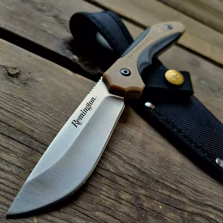Remington Jaktkniv optimerad för jakt och småvilt.