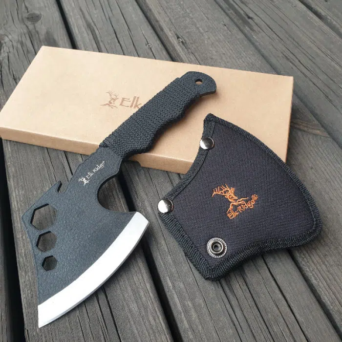 Elk Ridge Slaktyxa – Kompakt kraft för jakt och friluftsliv | Knivmagasinet