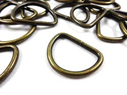 S251 D-ring 26 mm antikguld (10/50 st)