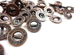 K136 Knapp Militaires Equipments 14 mm koppar
