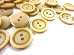 K025 Knapp 15 mm beige