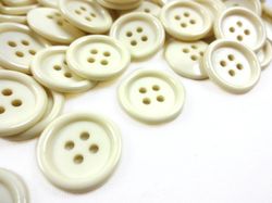 K038 Knapp 18 mm ljusbeige