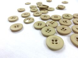 K008 Knapp 18 mm beige