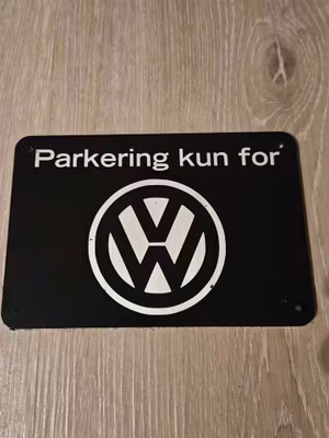 Parkeringsskilt med valgfritt bilmerke