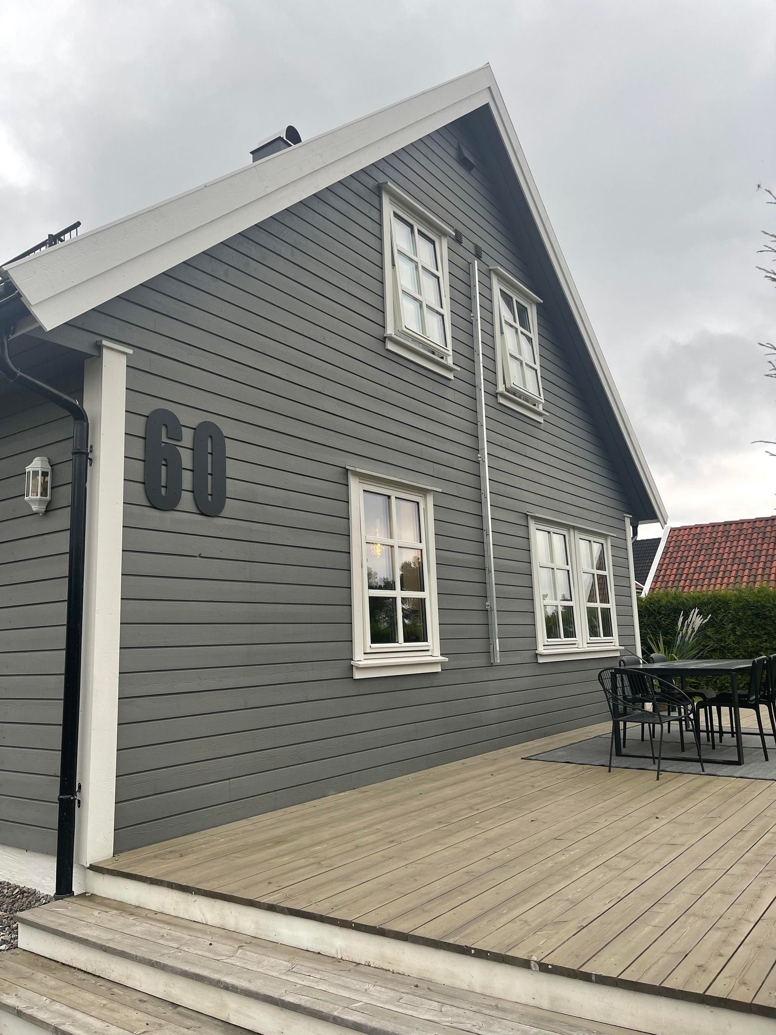 Hustall matt sort med eller uten adresse