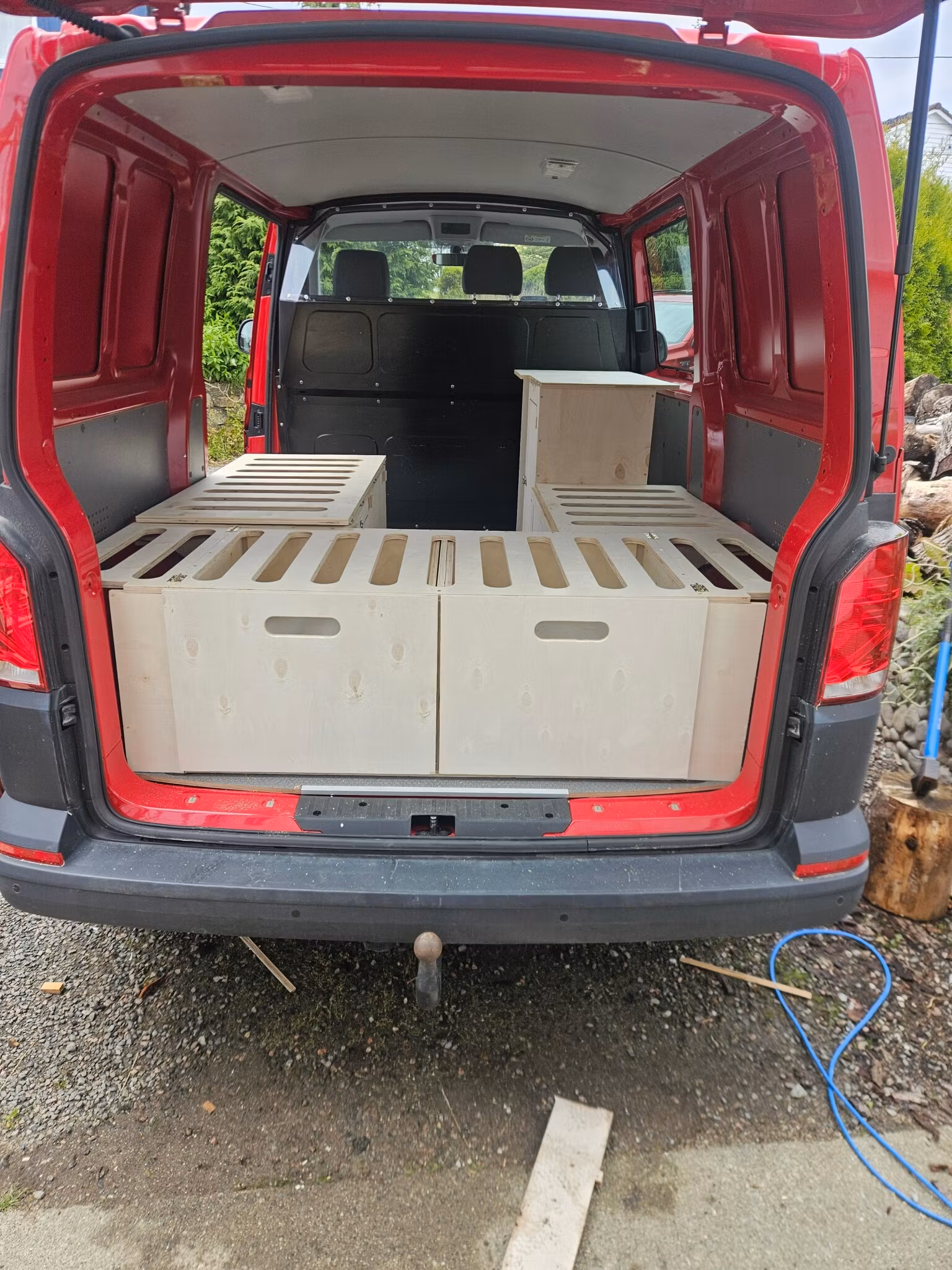 Flatpakket camper kit for din transporter - enkel montering
