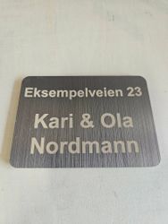 Postkasseskilt børstet stål