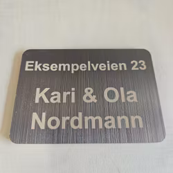 Postkasseskilt børstet stål