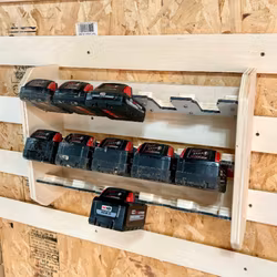 Milwaukee batteristativ