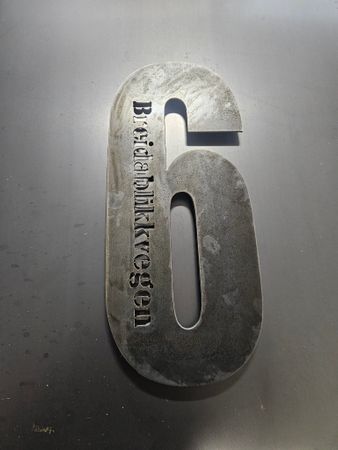 Hustall i Corten