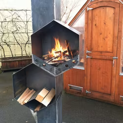 Utepeis i corten høy