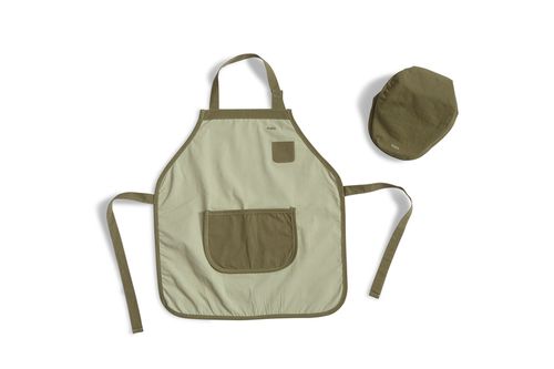 Förkläde och hatt