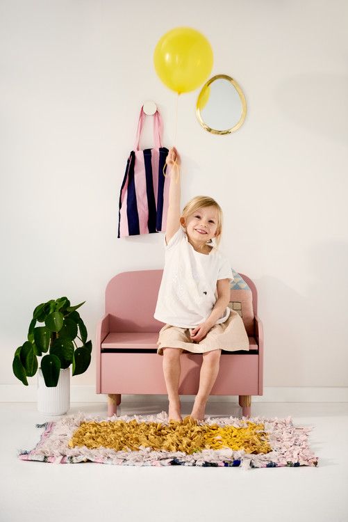 Bänk med förvaring rosa