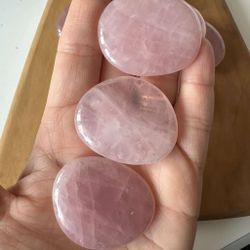 Rosenkvarts touchstone platta