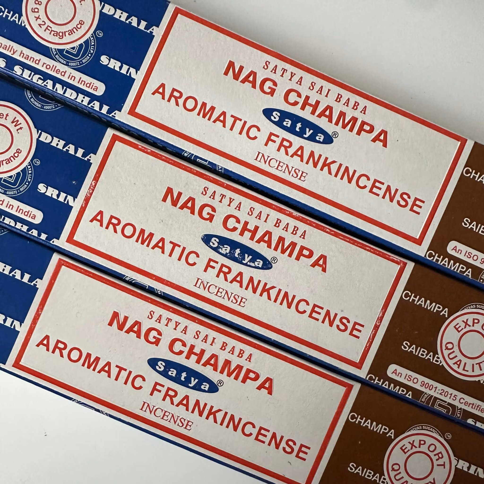 Nag Champa & Aromatic Frankincense - Rökelsestickor