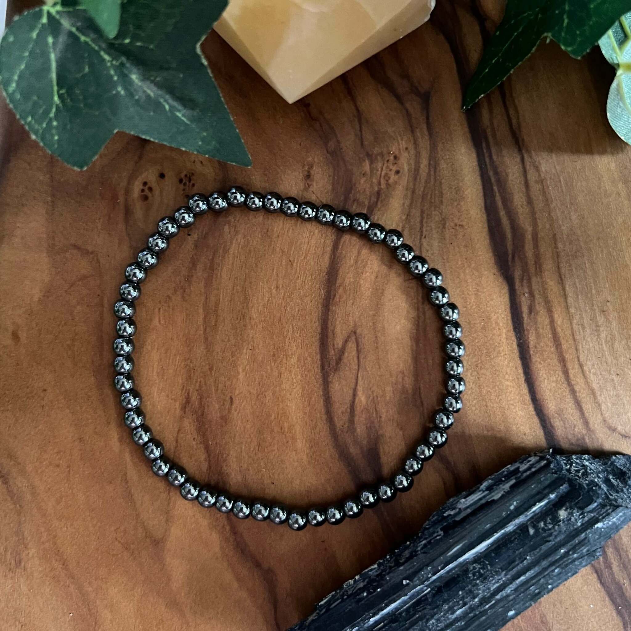 Hematit armband 4mm runda stenar