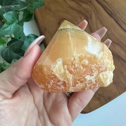 Gul kalcit halvrå spets - C