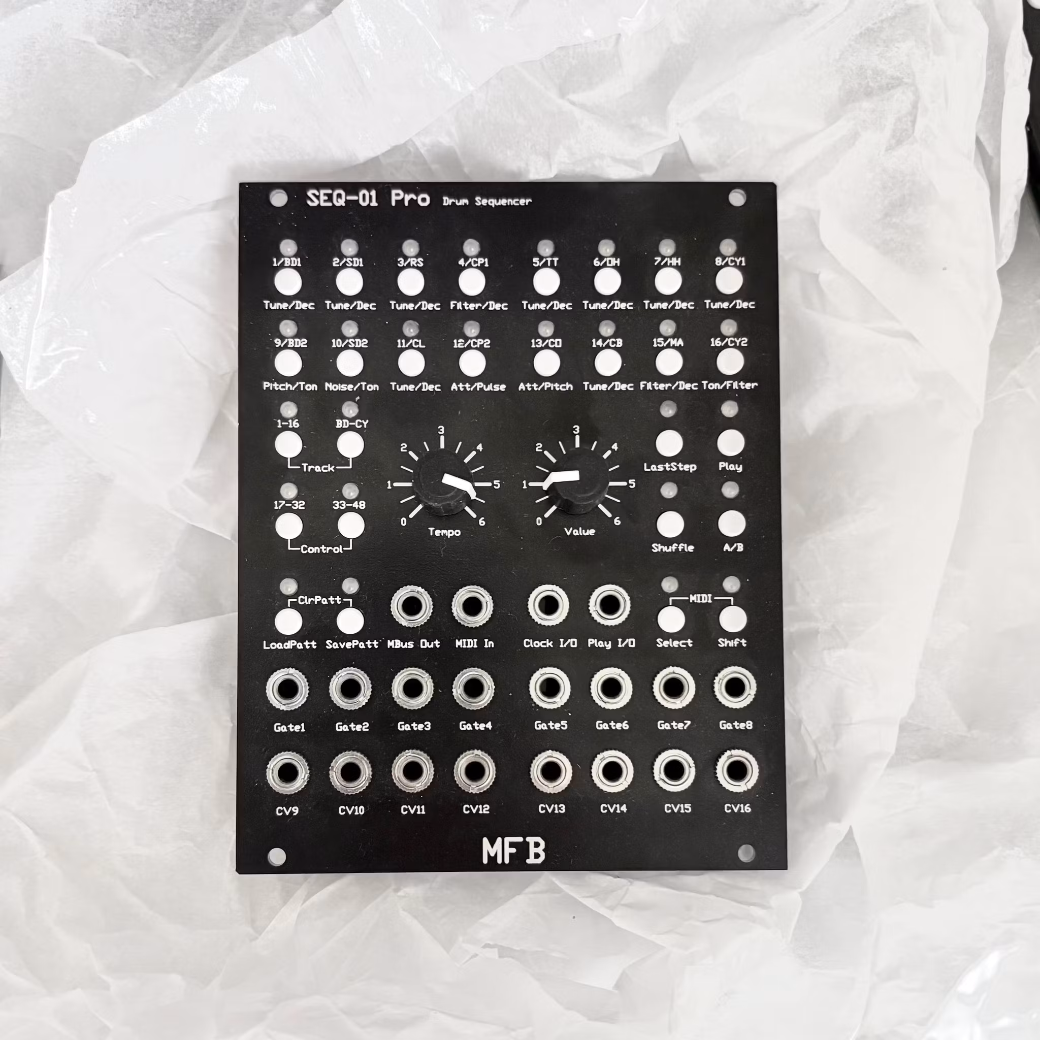 Pico SEQ - Erica Synths - Voltage Sound - Eurorack and modular synths