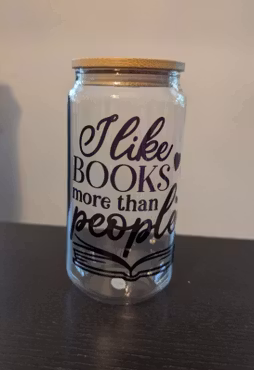 Glas - I like books more than people