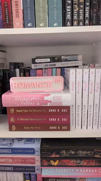 Skylt - Romance