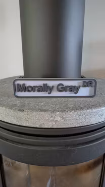 Skylt - Morally Gray